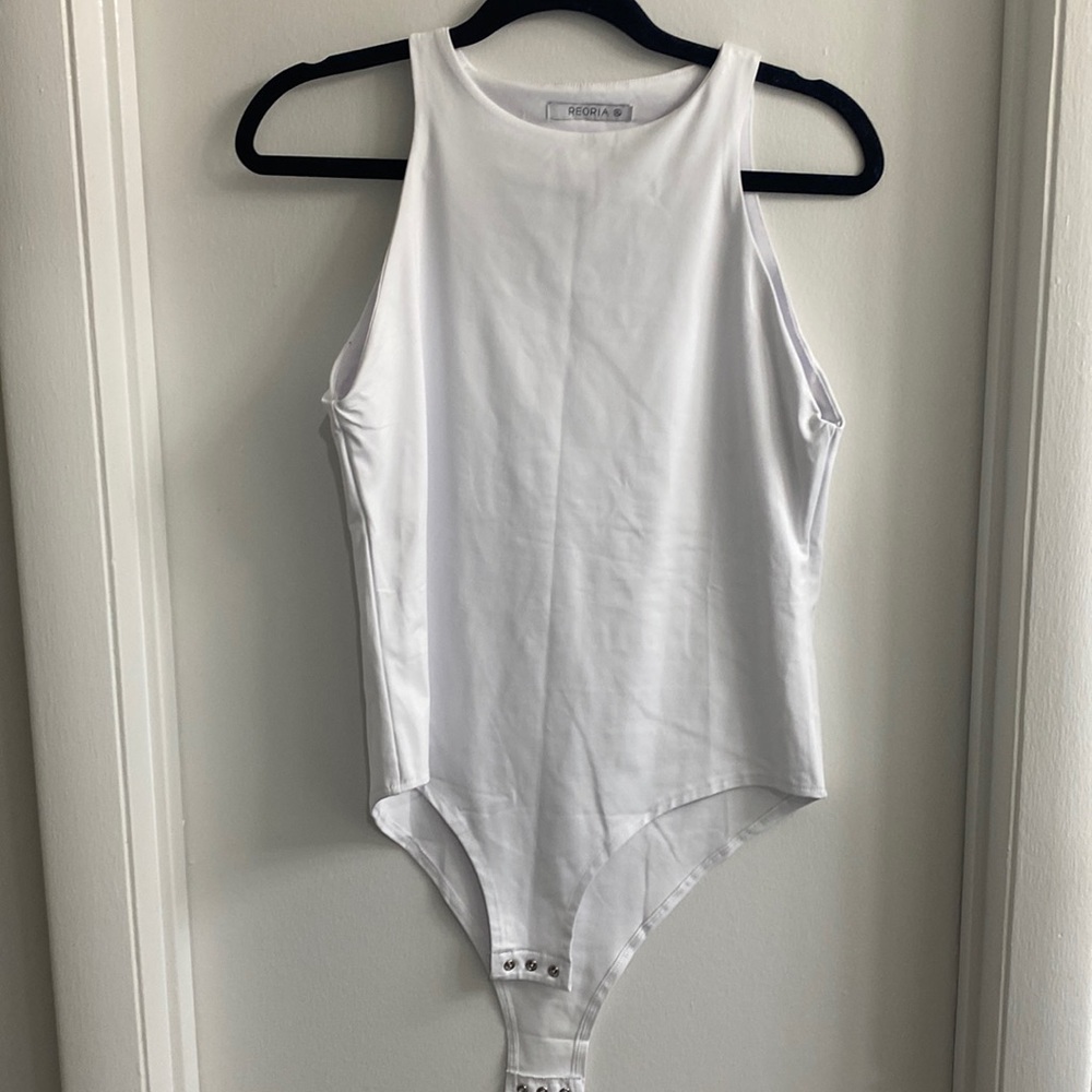 Whit bodysuit